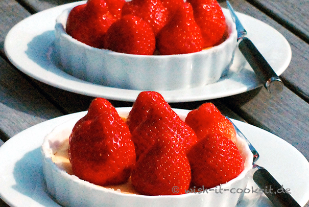 Käseküchlein-mit-Erdbeeren