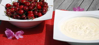 Puddingquark-mit-Kirschen