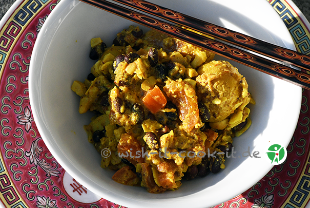 Dum-Aloo---mit-schwarzen-Bohnen